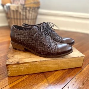 Frye Low Ankle Basket Weave bootie